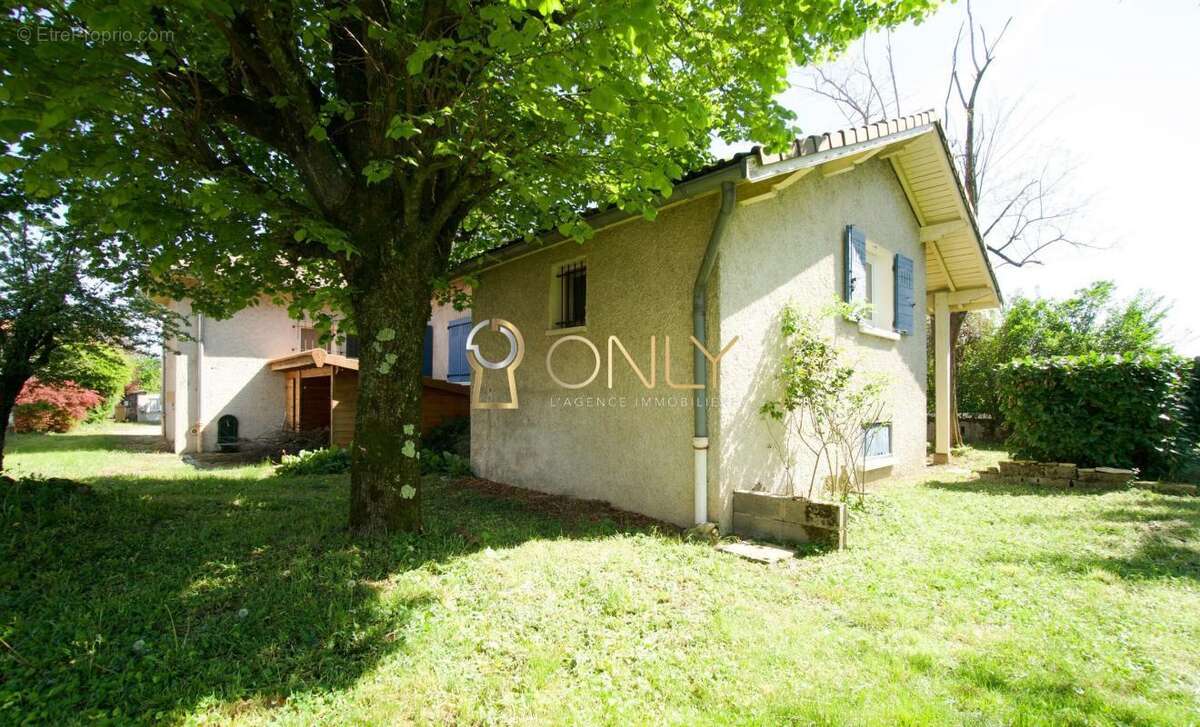 Maison à CHAZAY-D&#039;AZERGUES