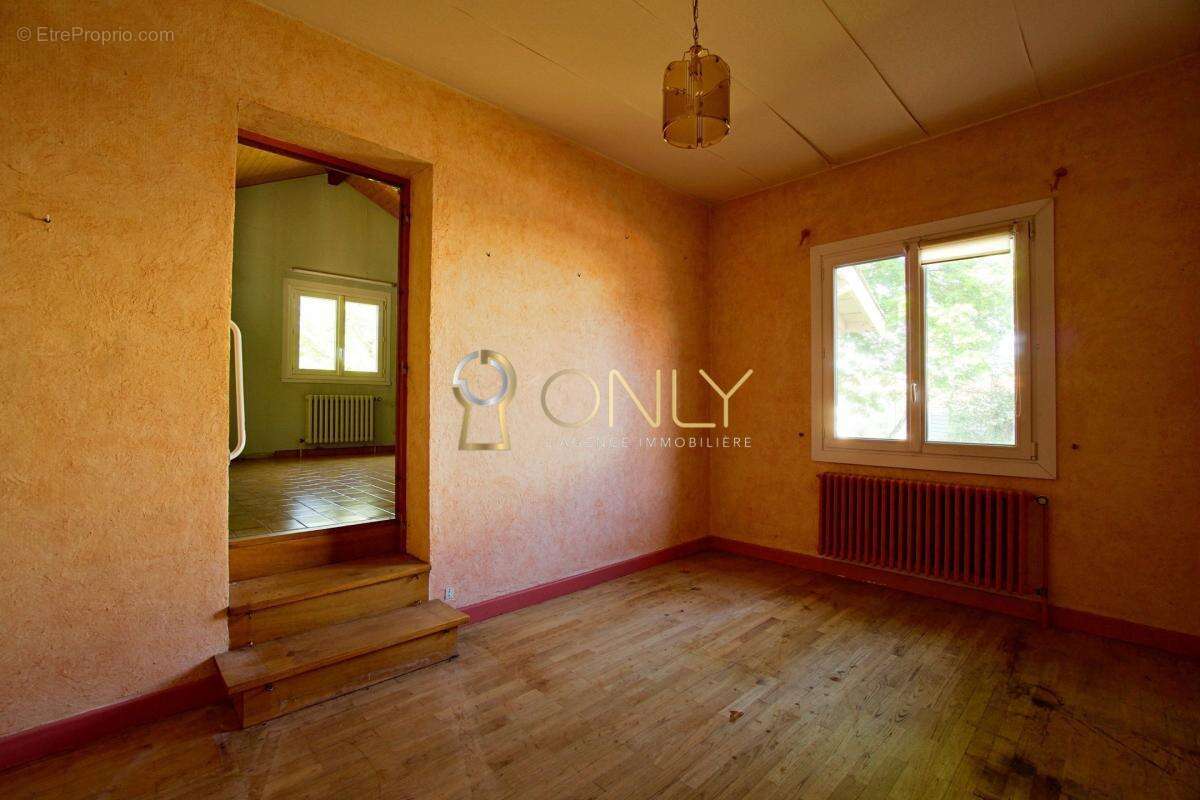 Maison à CHAZAY-D&#039;AZERGUES