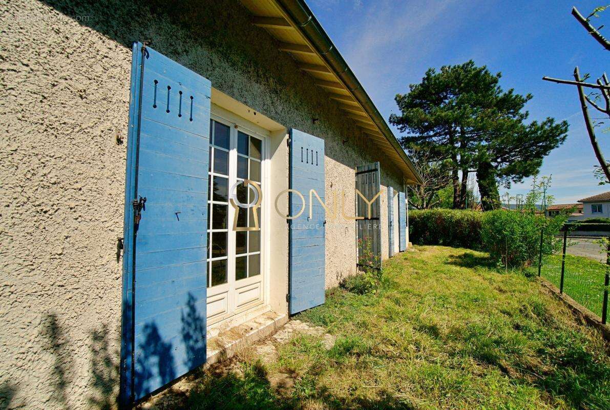 Maison à CHAZAY-D&#039;AZERGUES