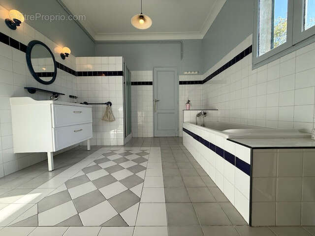 Maison à BELIN-BELIET