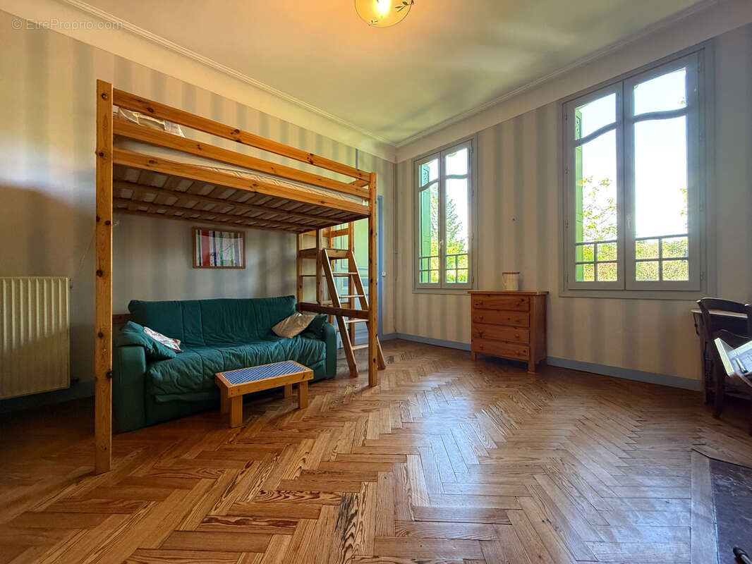 Maison à BELIN-BELIET