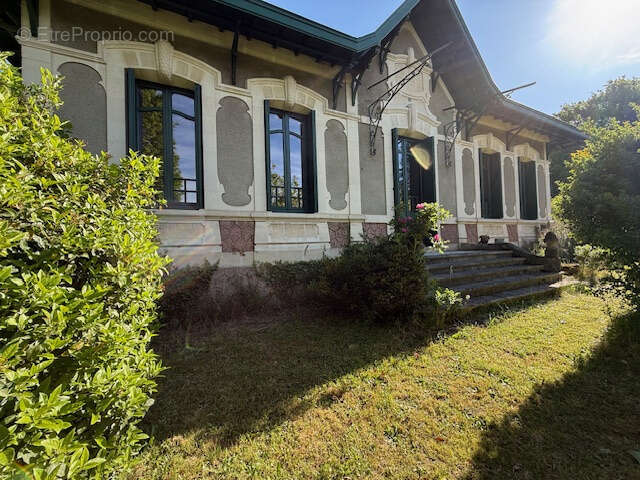 Maison à BELIN-BELIET