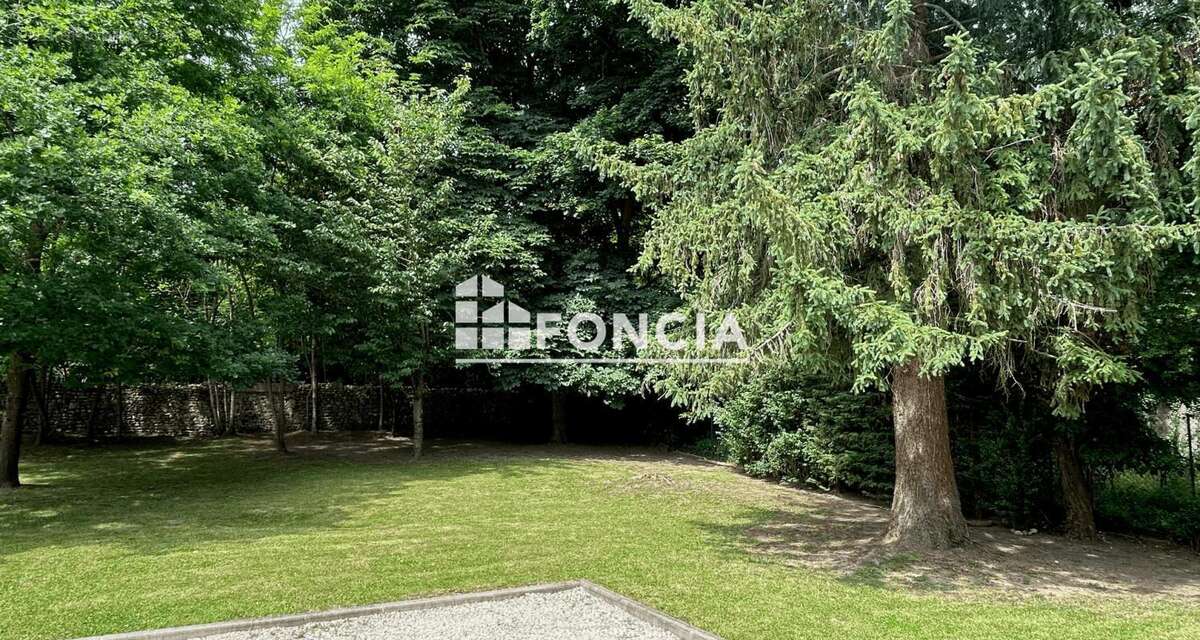 Appartement à ETRECHY