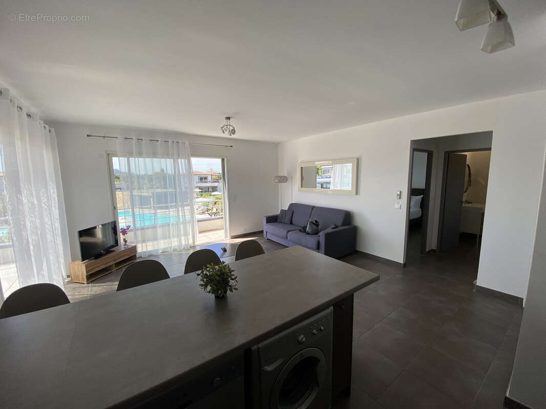 Appartement à LECCI