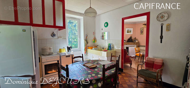 Maison à SAINT-SAUVEUR-DE-MONTAGUT