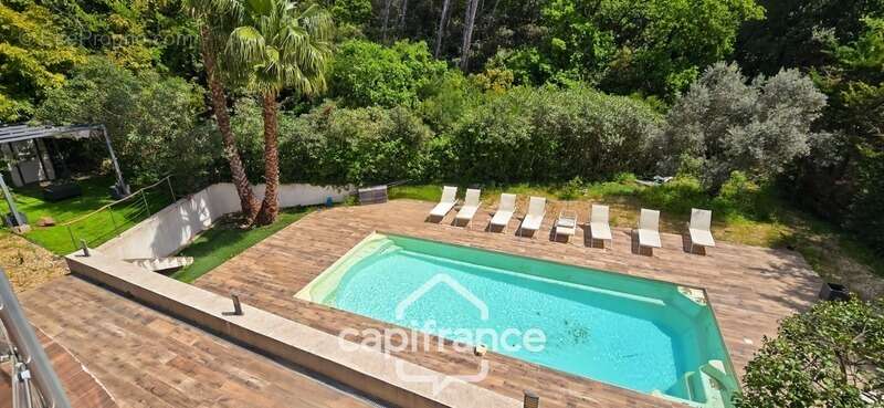 Maison à LA VALETTE-DU-VAR