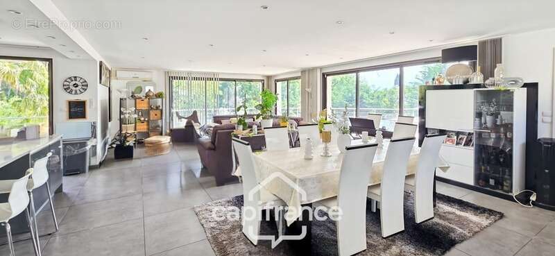 Maison à LA VALETTE-DU-VAR