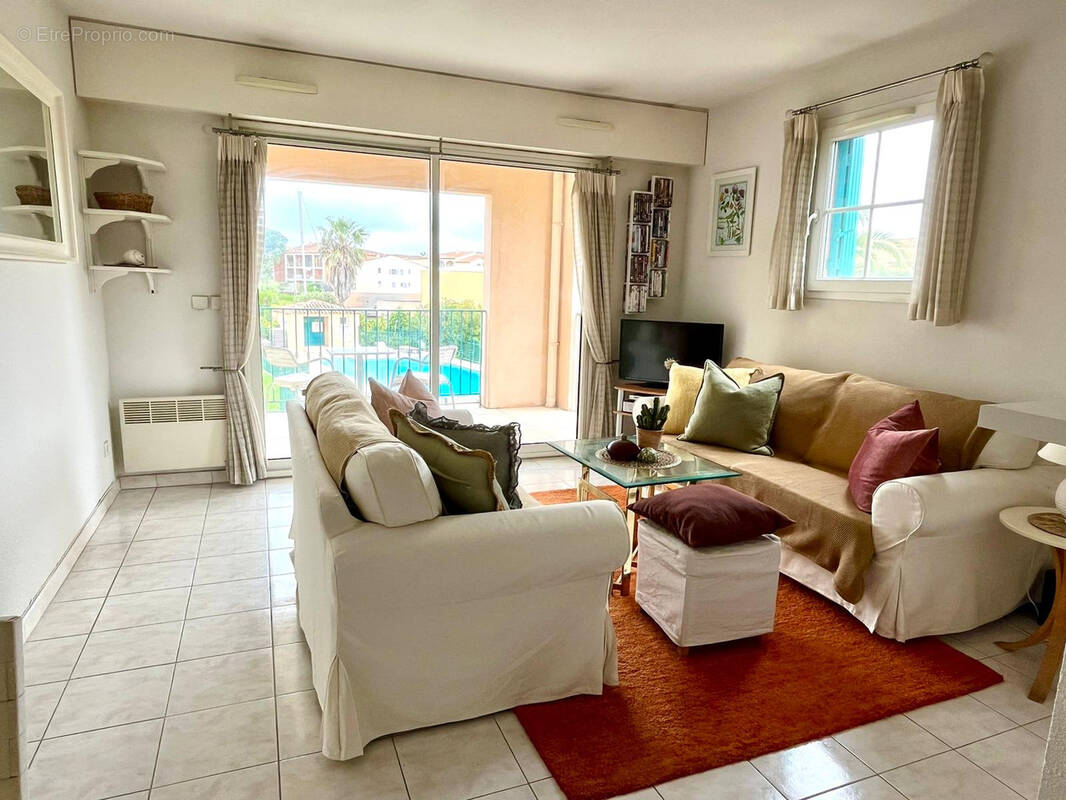 Appartement à GRIMAUD