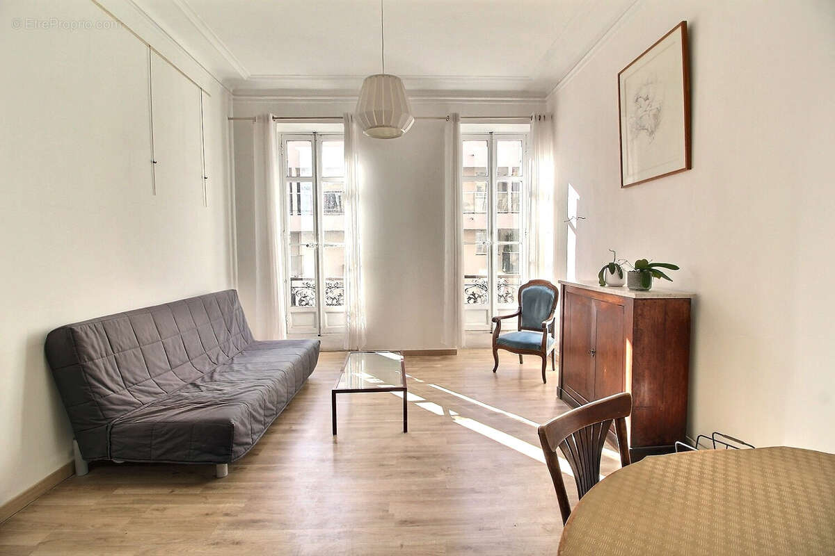 Appartement à MARSEILLE-8E