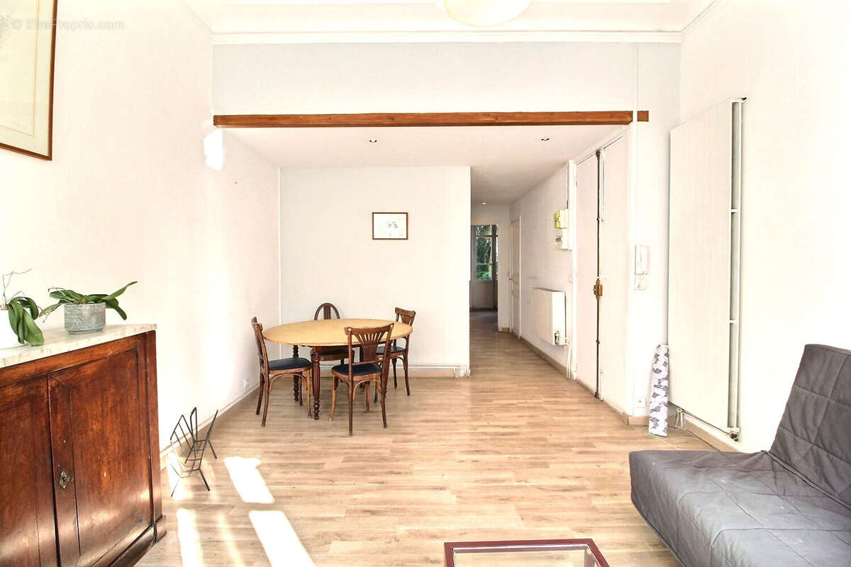 Appartement à MARSEILLE-8E