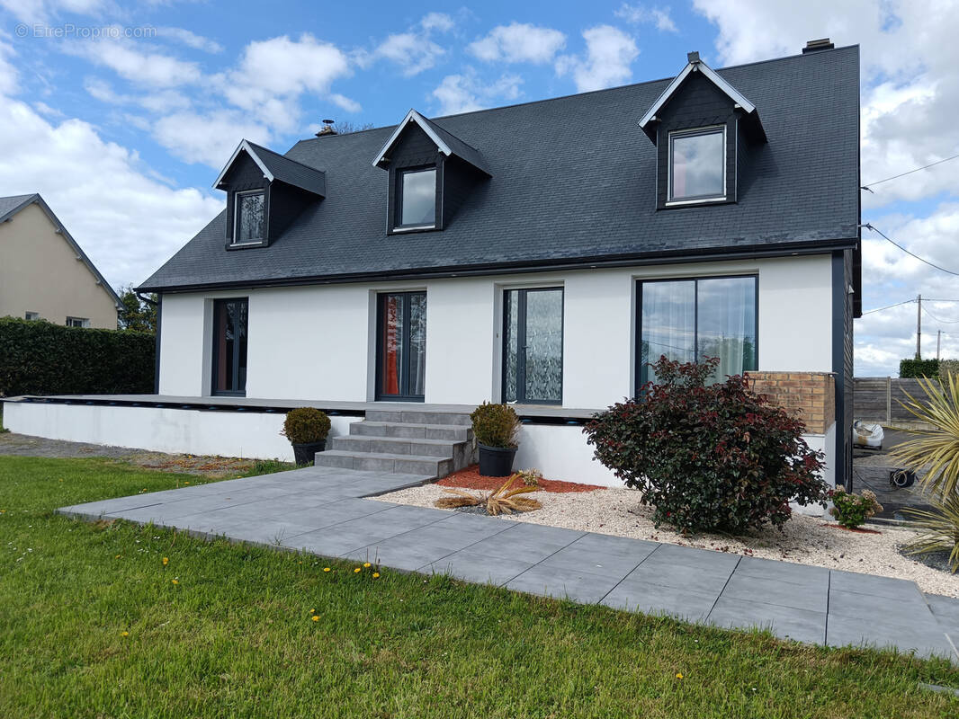 Maison à COUDEVILLE-SUR-MER