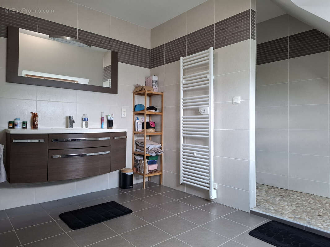 Maison à COUDEVILLE-SUR-MER