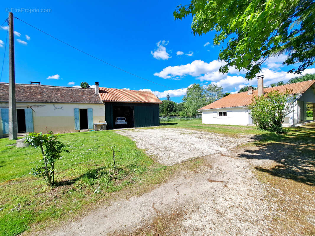 Maison à SAINT-PIERRE-D&#039;EYRAUD