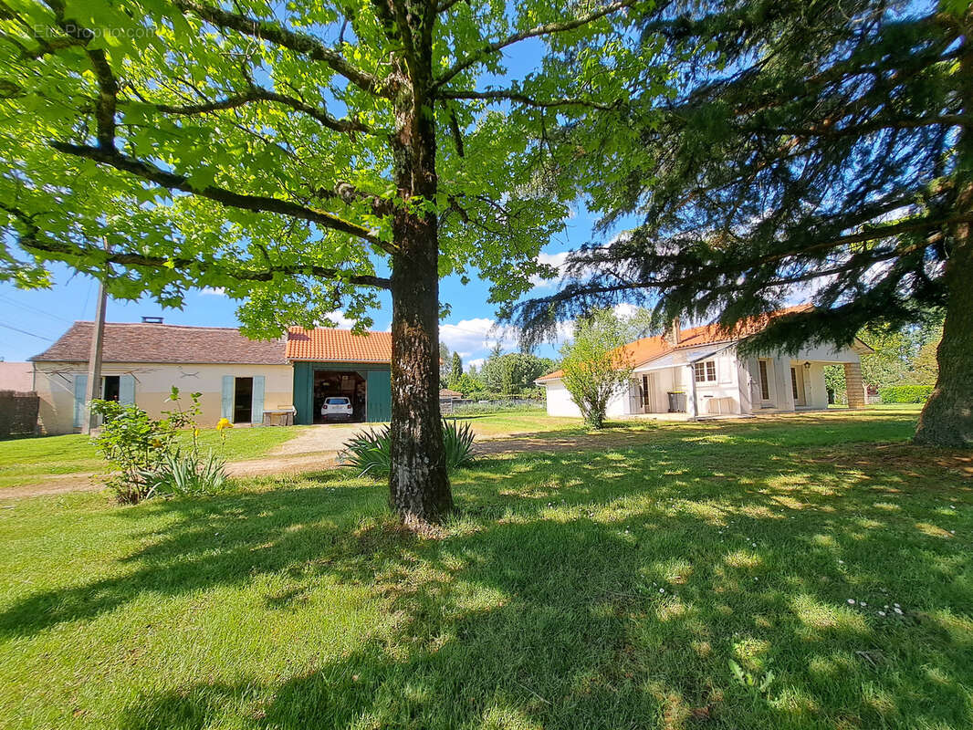 Maison à SAINT-PIERRE-D&#039;EYRAUD