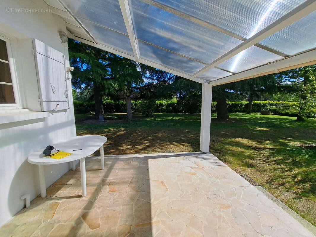 Maison à SAINT-PIERRE-D&#039;EYRAUD