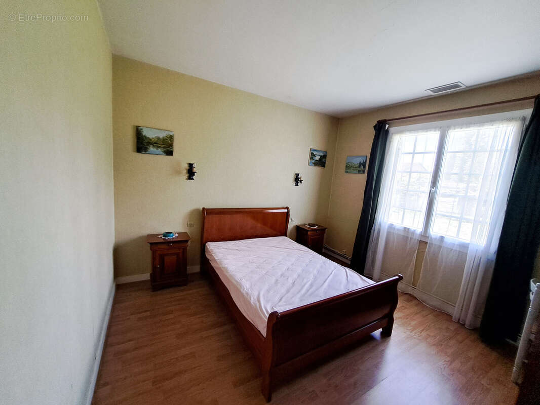 Maison à SAINT-PIERRE-D&#039;EYRAUD