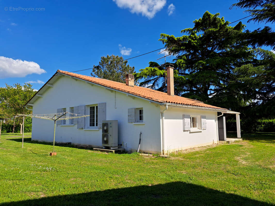 Maison à SAINT-PIERRE-D&#039;EYRAUD