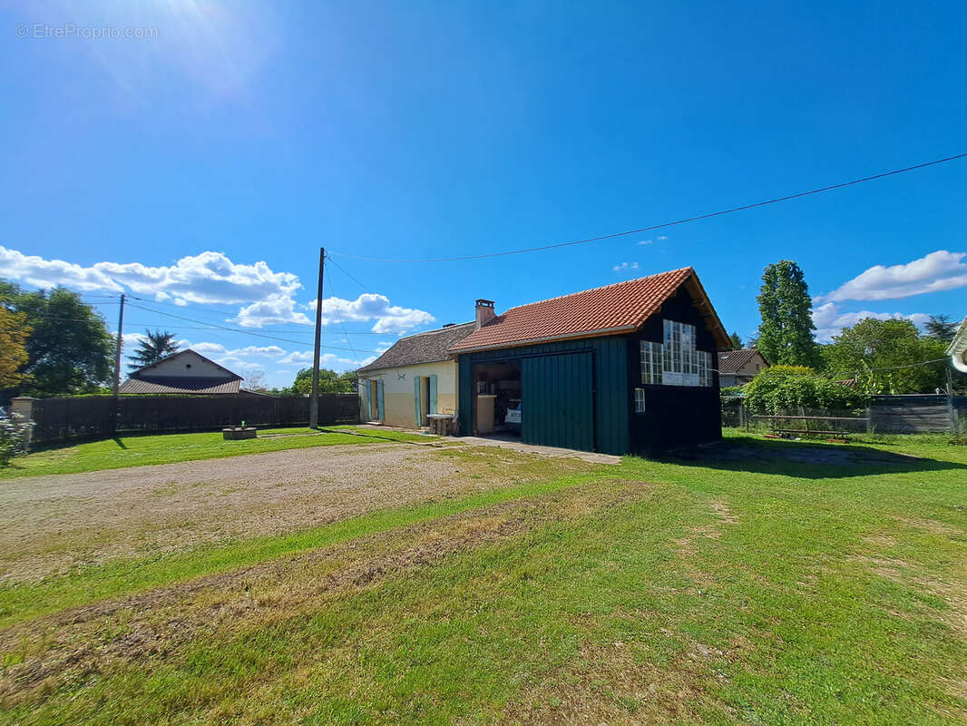 Maison à SAINT-PIERRE-D&#039;EYRAUD