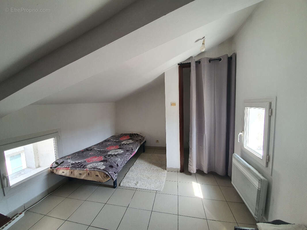 Appartement à LA COURONNE