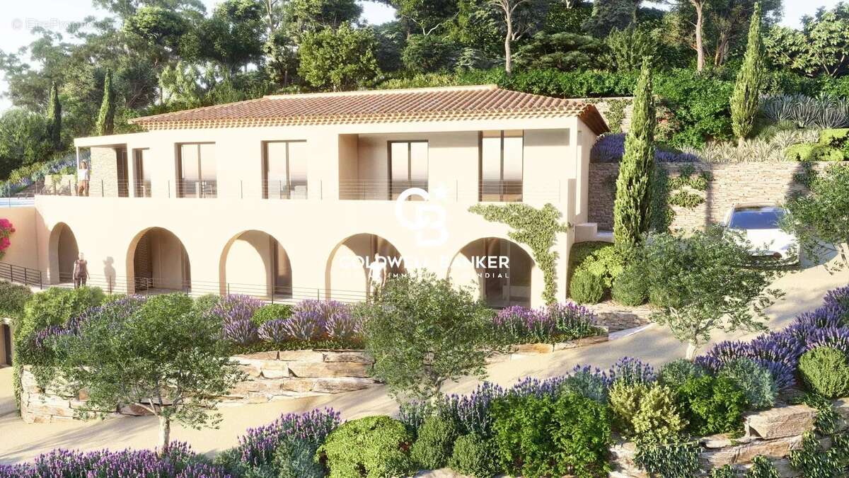 Terrain à RAYOL-CANADEL-SUR-MER