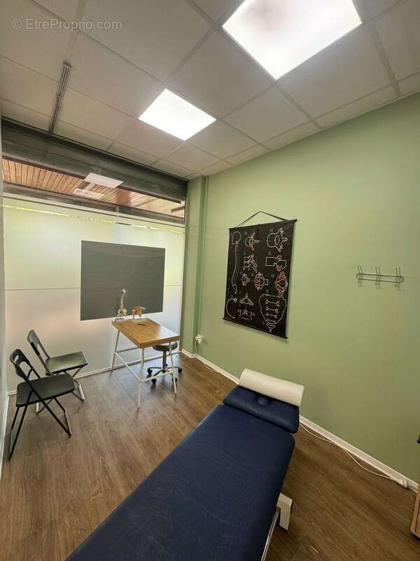 Autre à MARSEILLE-6E