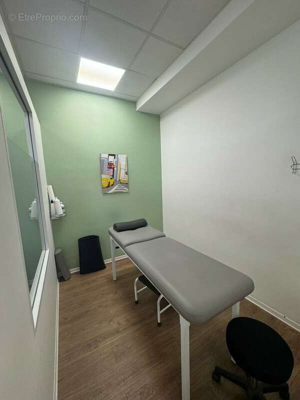 Autre à MARSEILLE-6E