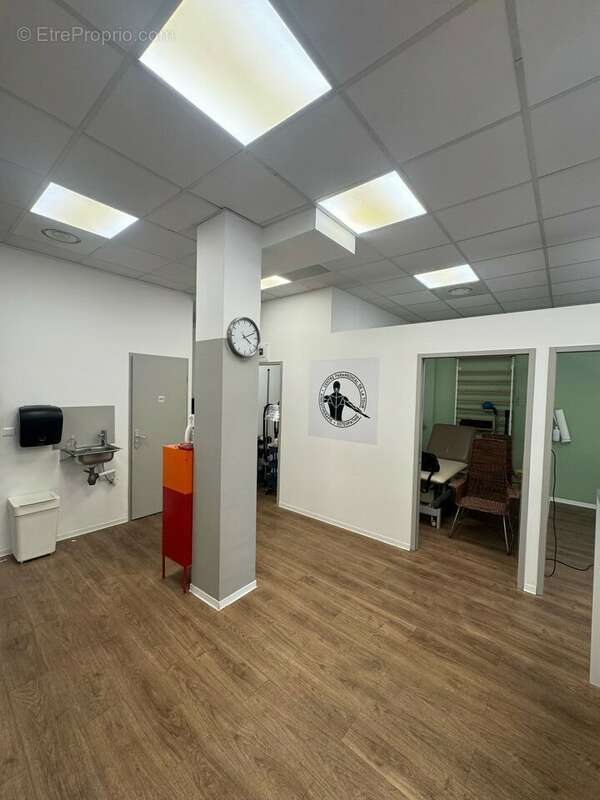 Autre à MARSEILLE-6E