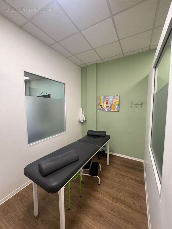 Autre à MARSEILLE-6E