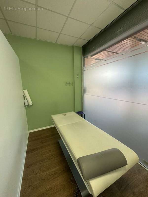 Autre à MARSEILLE-6E