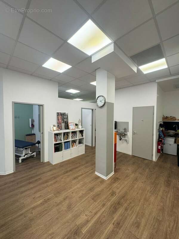 Autre à MARSEILLE-6E