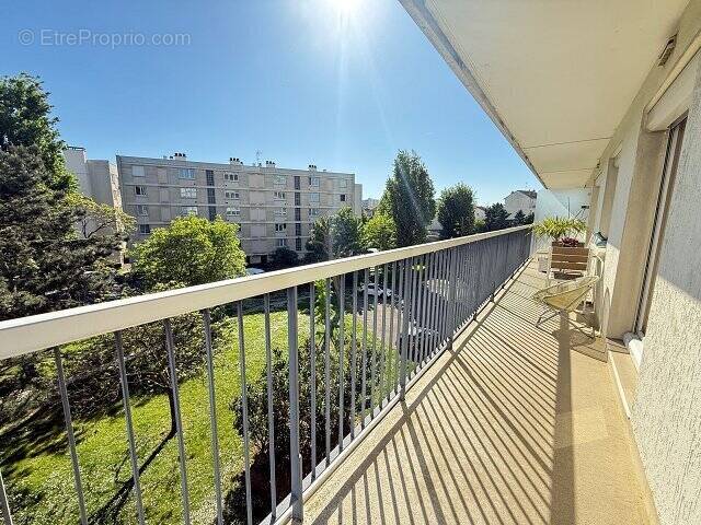 Appartement à MAISONS-ALFORT