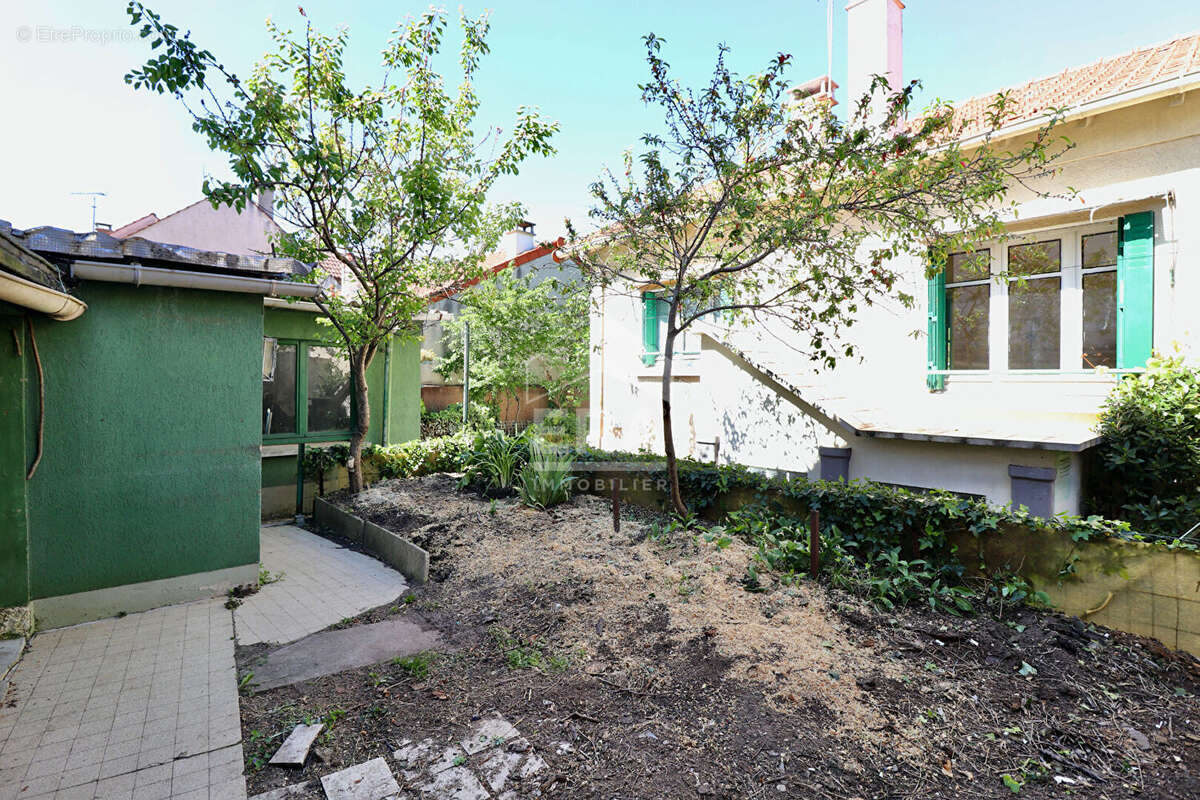 Maison à CHAMPS-SUR-MARNE