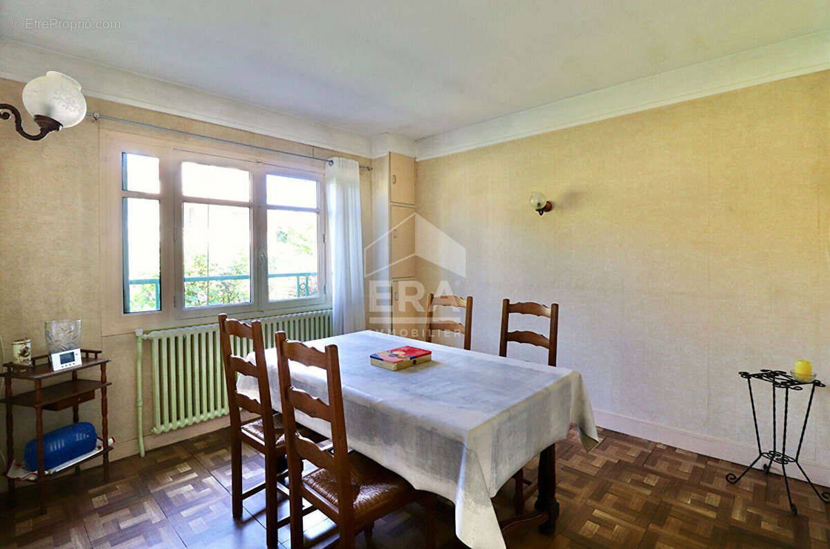 Maison à CHAMPS-SUR-MARNE