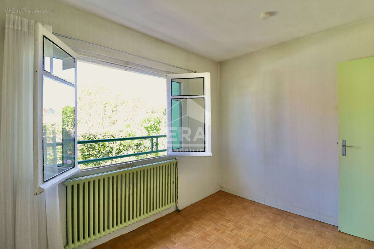 Maison à CHAMPS-SUR-MARNE