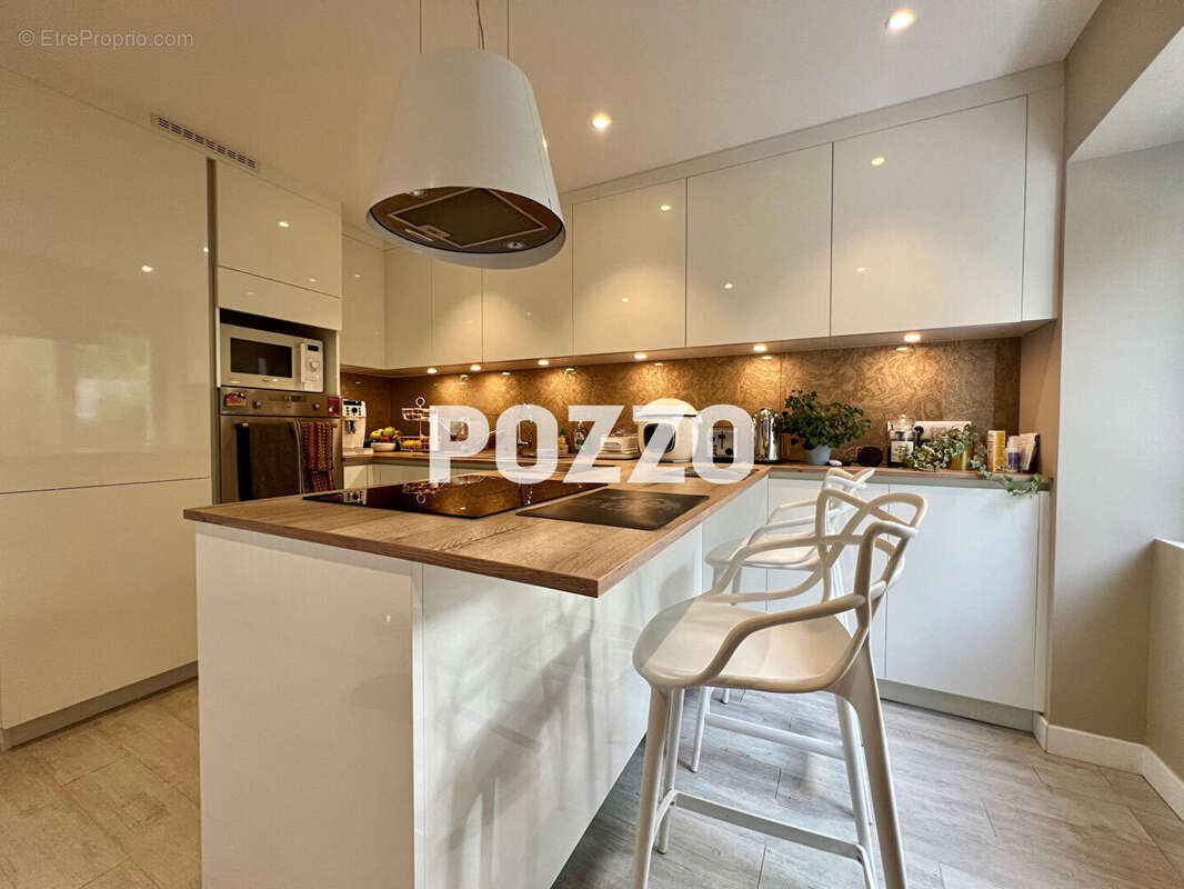 Maison à COLLEVILLE-MONTGOMERY