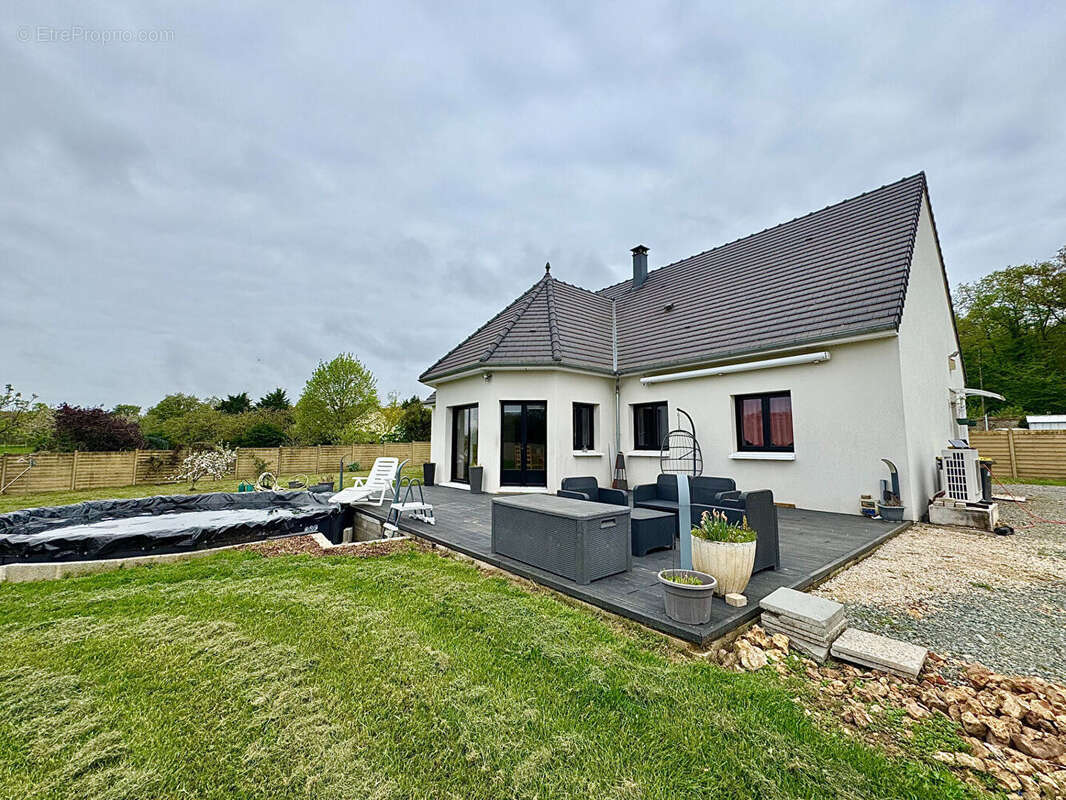 Maison à COURTEILLES