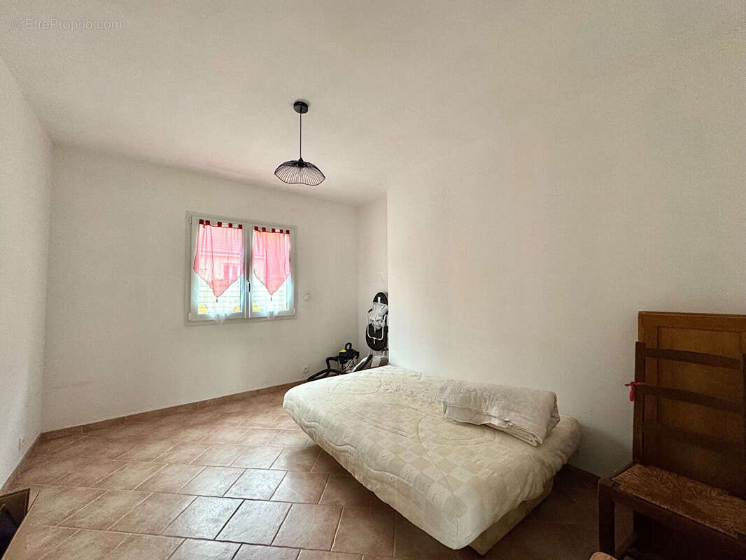 Maison à COURTEILLES