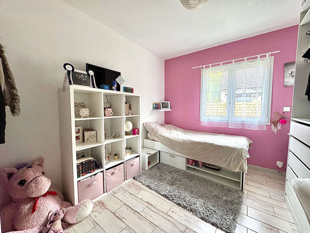 Maison à COURTEILLES