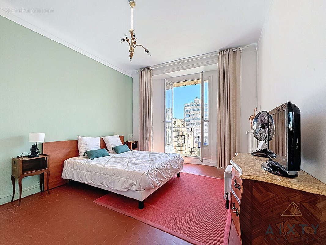 Appartement à MARSEILLE-7E