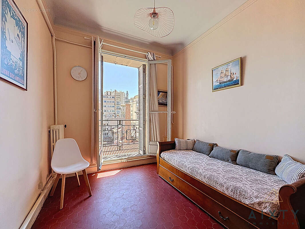Appartement à MARSEILLE-7E