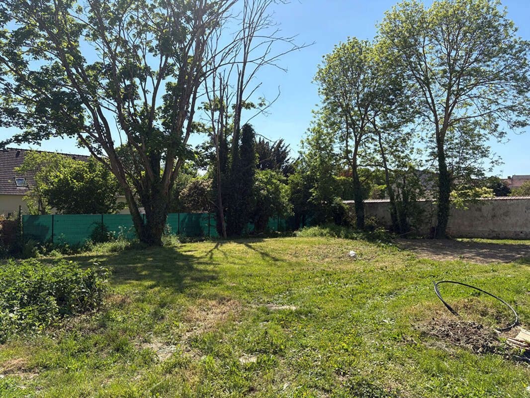 Terrain à GARGENVILLE