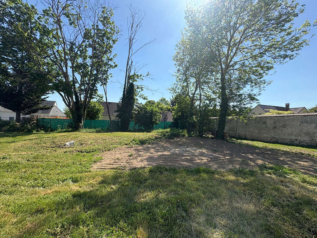 Terrain à GARGENVILLE
