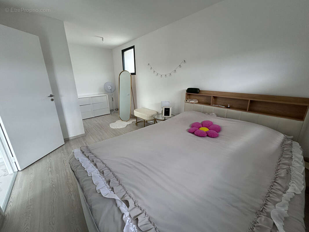 Maison à FONTAINE-ETOUPEFOUR