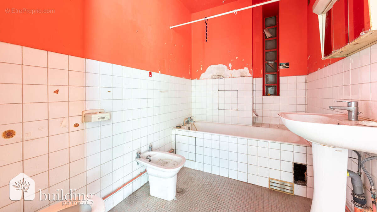 Appartement à LEVALLOIS-PERRET