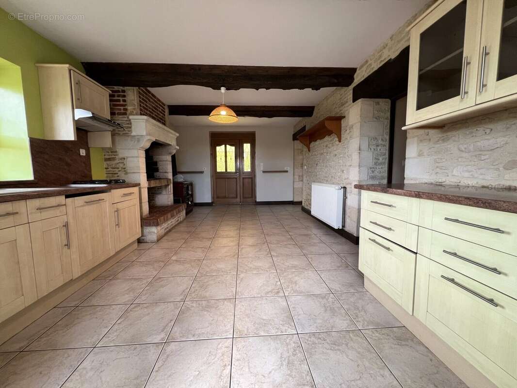 Maison à MEZIDON-CANON