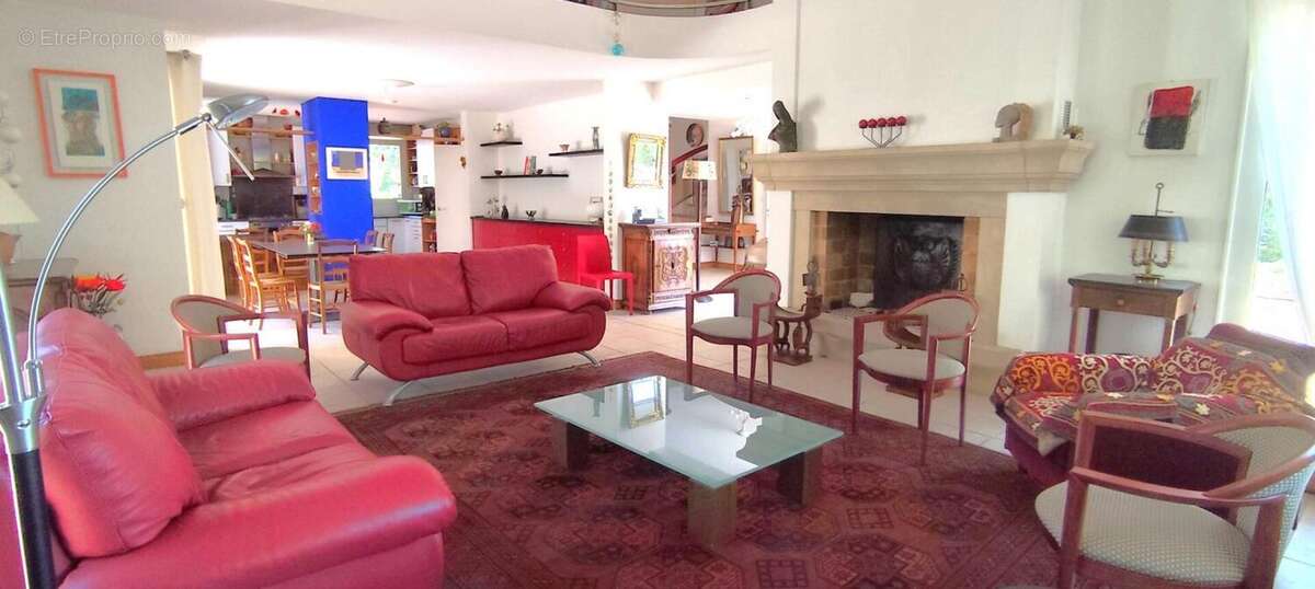 Maison à SAINTE-FOY-LES-LYON