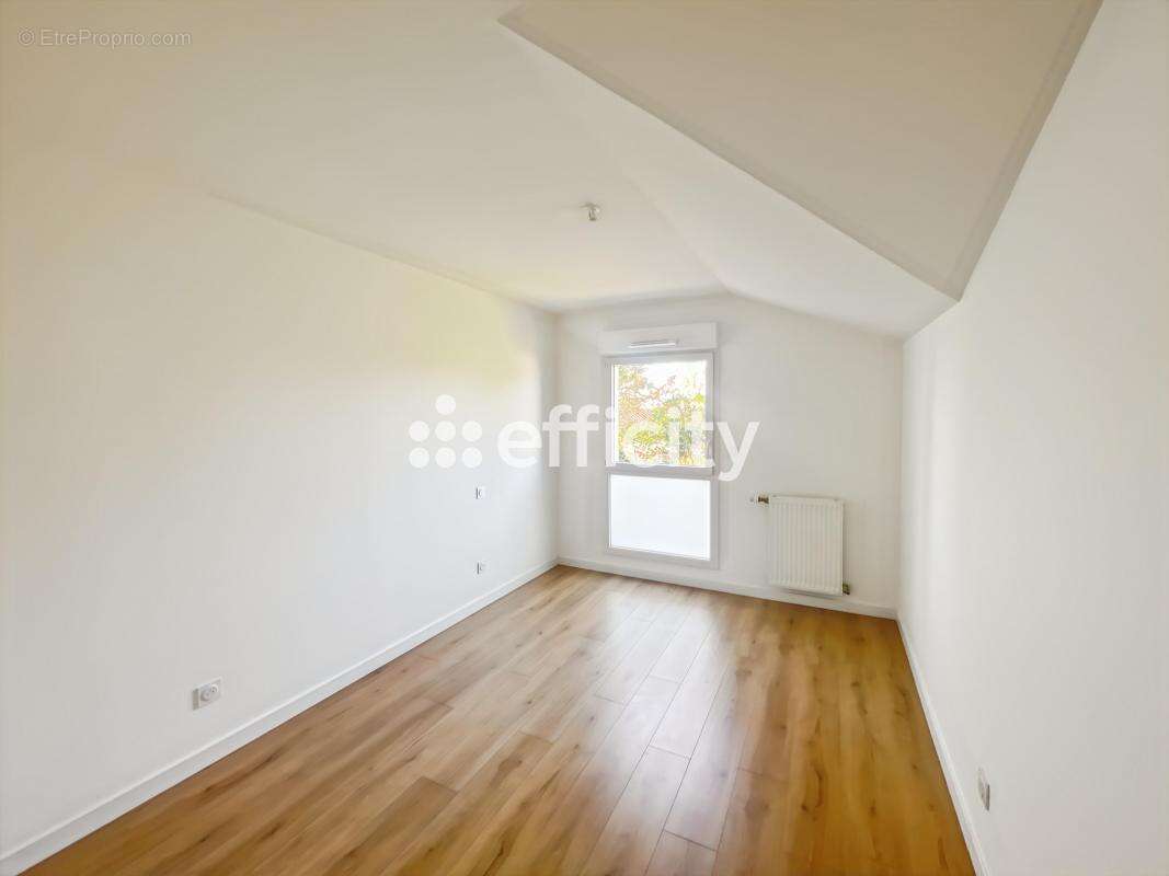 Appartement à CASTELGINEST