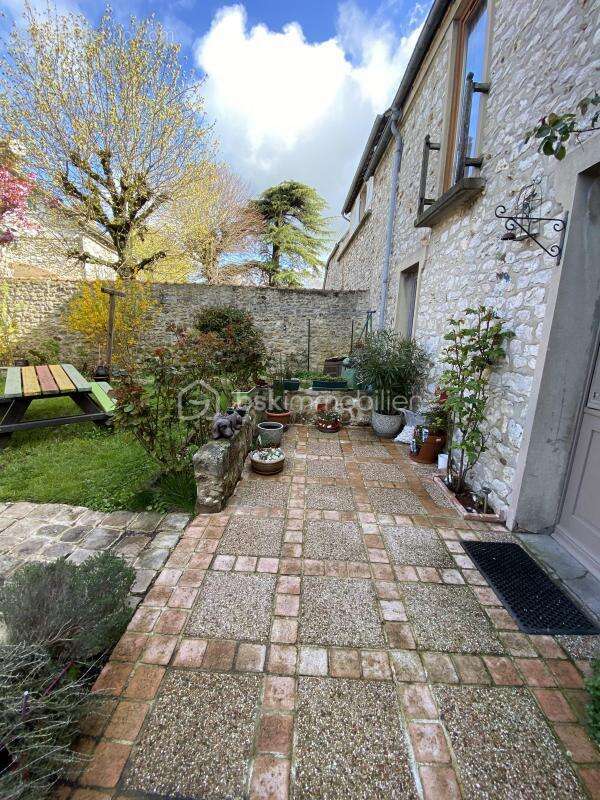 Maison à DAMMARTIN-EN-SERVE