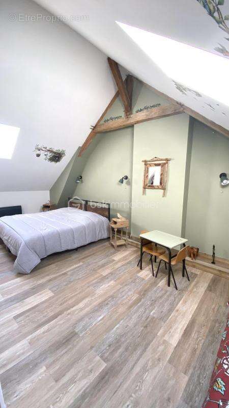 Maison à DAMMARTIN-EN-SERVE