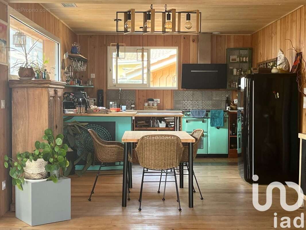 Photo 3 - Maison à VENDAYS-MONTALIVET